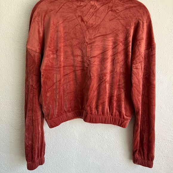 Pink Republic Woman Pullover Sweatshirt, Size Small - Picture 6 of 6